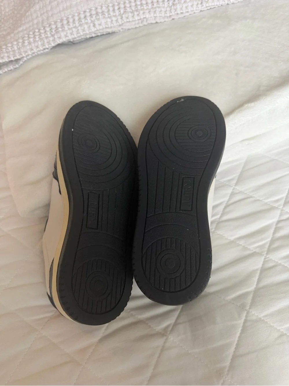 Autry Navy Blue Medalist Sneakers